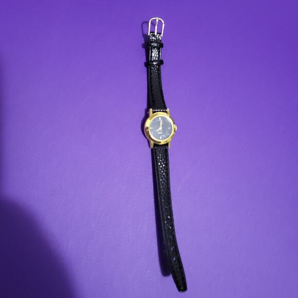 Vintage Women's SKC Black Leather Embossed Croc Print Watch - Picture 5 of 9